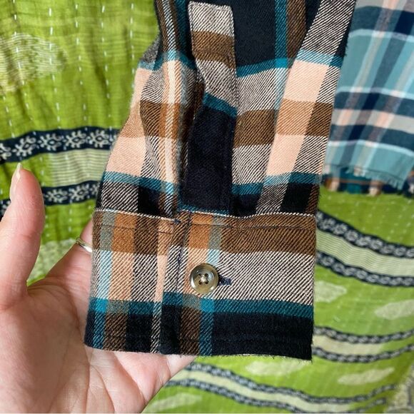 Rails Heathrow Mixed Plaid Brando Button Down Shirt Size Medium - Picture 6 of 16